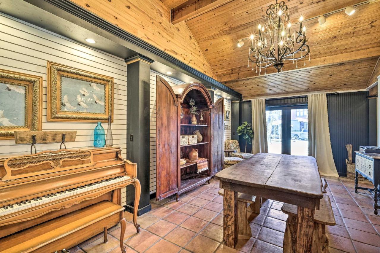 Eclectic Osage Cottage In Historic District Eureka Springs Exterior photo